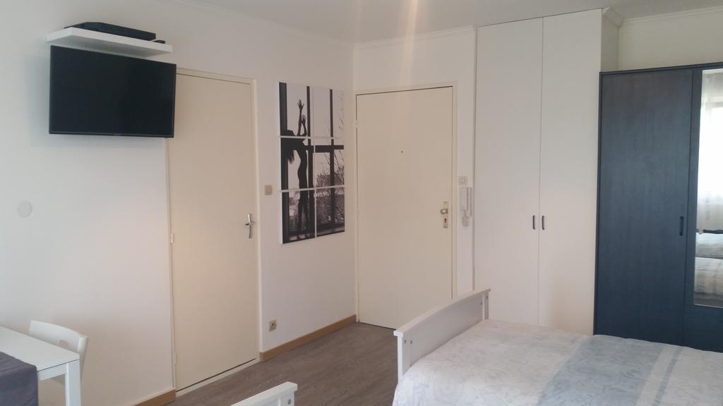 سا لووي Studios Near Basel Airport الغرفة الصورة